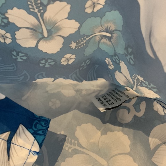 Tropical ⭐️2for$10⭐️ button shirt - Picture 5 of 6